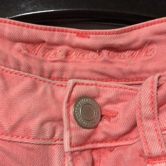 American Eagle Salmon Jean Shorts - Picture 4 of 4